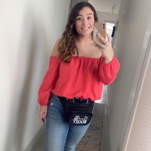 Meet your Posher, Holly